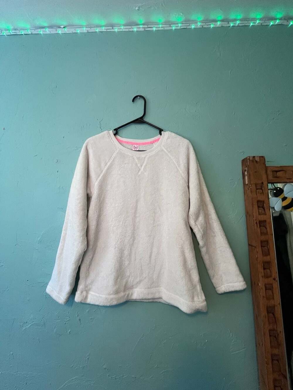So Intimates Fuzzy Pullover Sweater Size M White Polyester